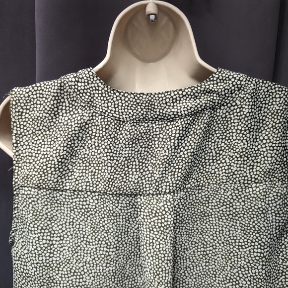 Liz Claiborne Chiffon Sleeveless V Neck Top Sz L - Picture 8 of 11